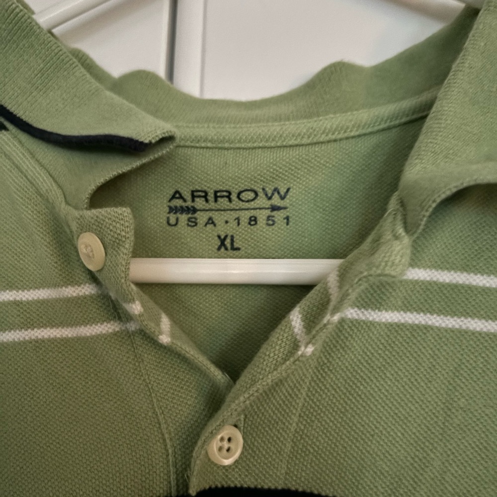 Arrow Men’s Green and Black Striped Polo